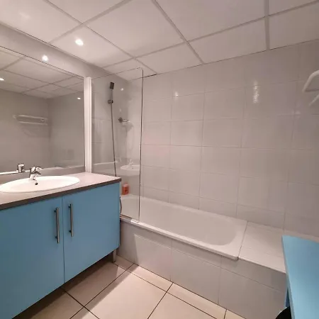 T3 Climatise Avec Piscine, Terrasse Et Parking Prive A 100m De La D'argeles-sur-mer - Fr-1-388-204 Apartment Argeles-sur-Mer
