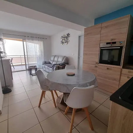 T3 Climatise Avec Piscine, Terrasse Et Parking Prive A 100m De La D'argeles-sur-mer - Fr-1-388-204 Apartment Argeles-sur-Mer
