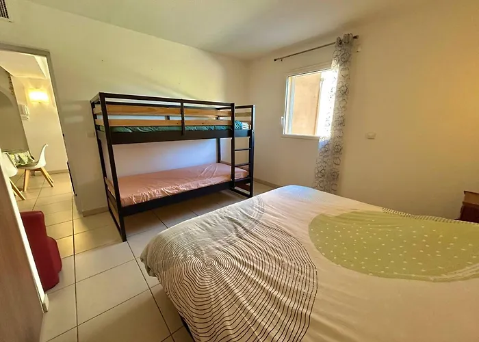 Apartmán T3 Climatise Avec Piscine, Terrasse Et Parking Prive A 100m De La D'argeles-sur-mer - Fr-1-388-204 *
